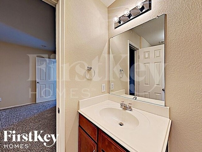Building Photo - 1608 Quails Nest Dr