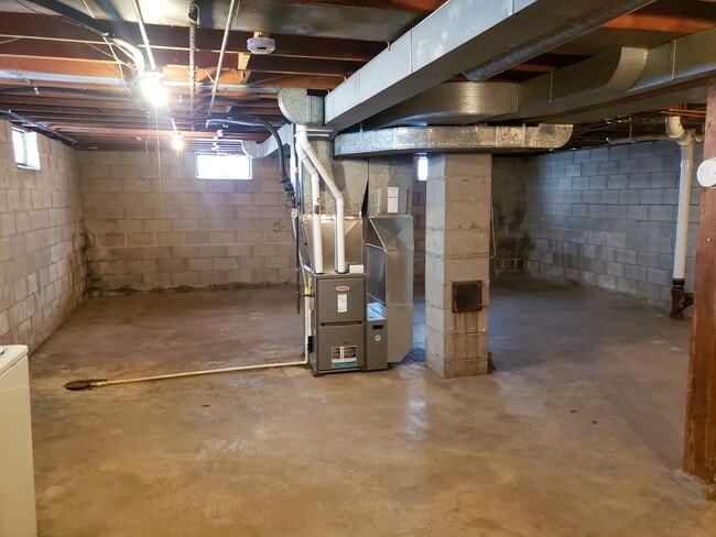 Building Photo - 2980 Hope Rd