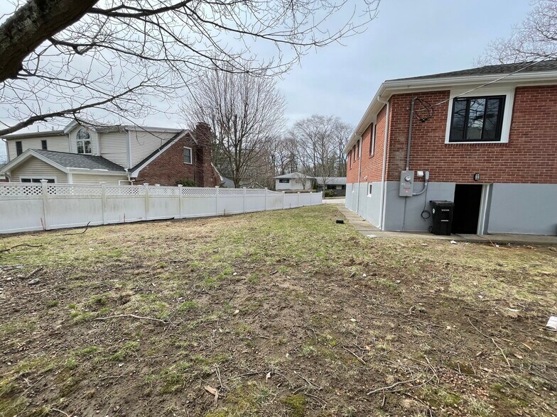 Building Photo - 46 Woodcliff Rd