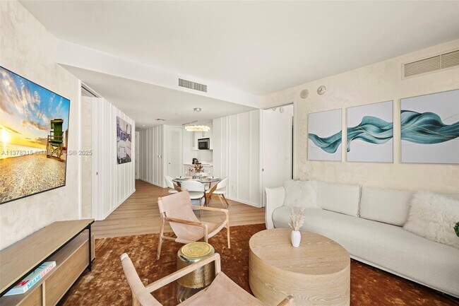 Building Photo - 2201 Collins Ave