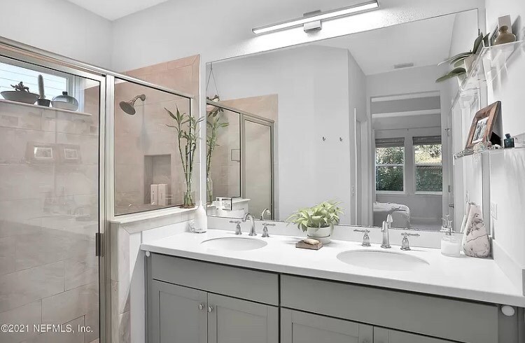 Building Photo - 326 Vista Lake Cir