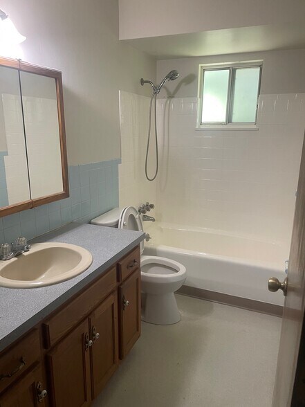 Bathroom - 4406 Larkdale Drive