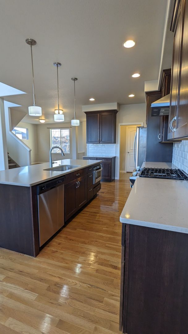 Building Photo - FOUR BED/3 BATH PRAIRIE STYLE HOME WITH GOURMET KITCHEN IN CORDERA NEIGHBORHOOD!