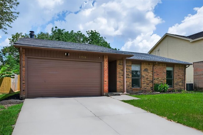 Building Photo - 17518 Autumn Hills Dr