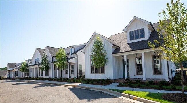 Building Photo - 3864 Light Farms Wy