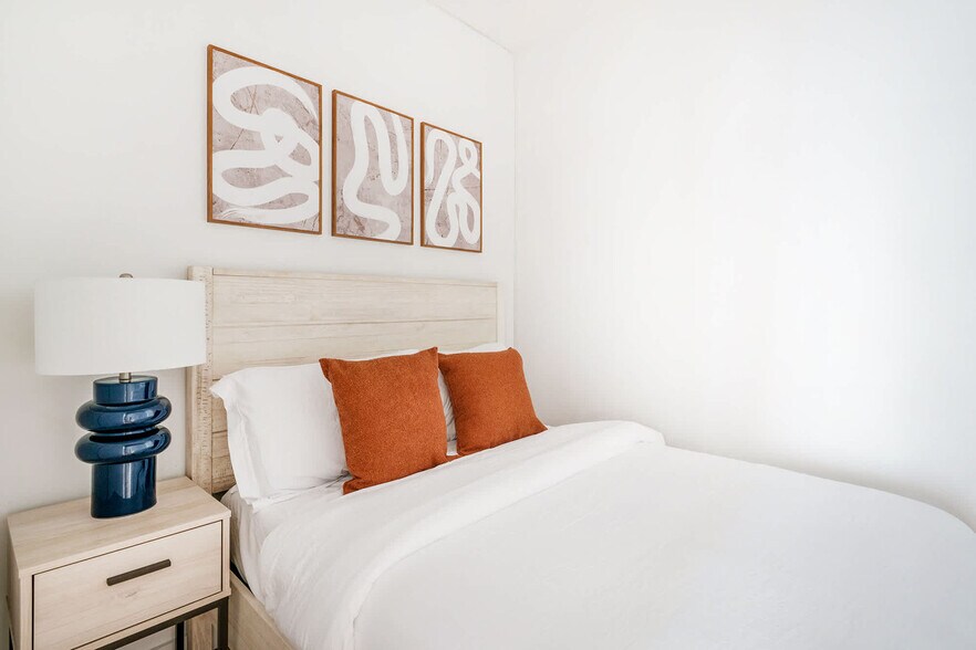 Building Photo - 69a Clinton St