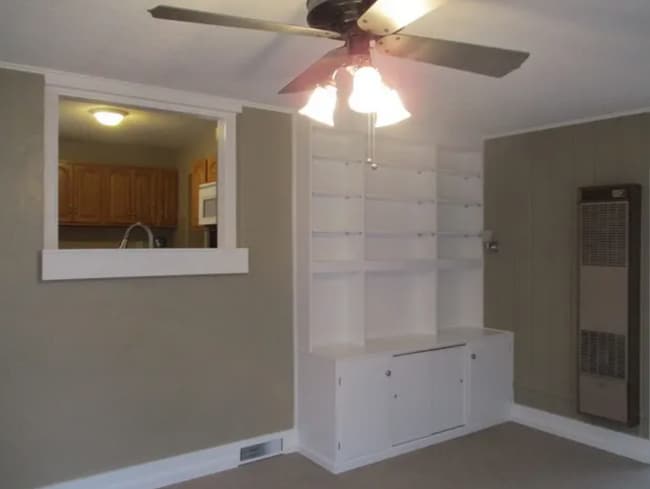 Building Photo - 801 N Ohio St