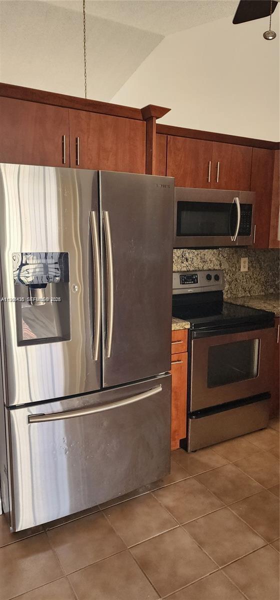 Building Photo - 6134 SW 147th Ct