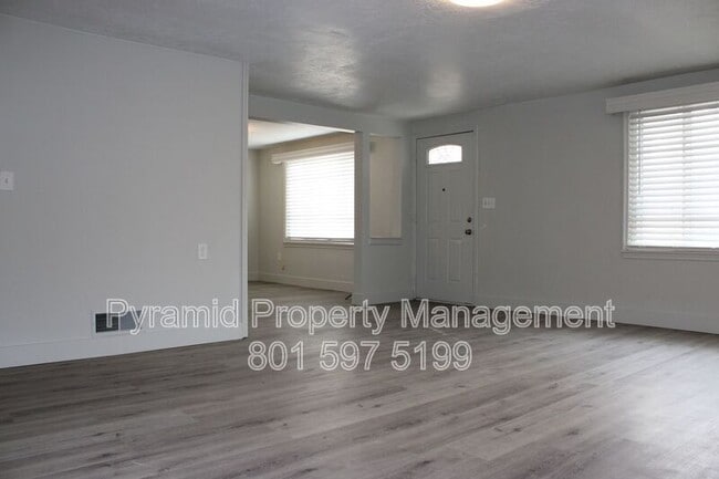 Building Photo - 760-762 N 100 W