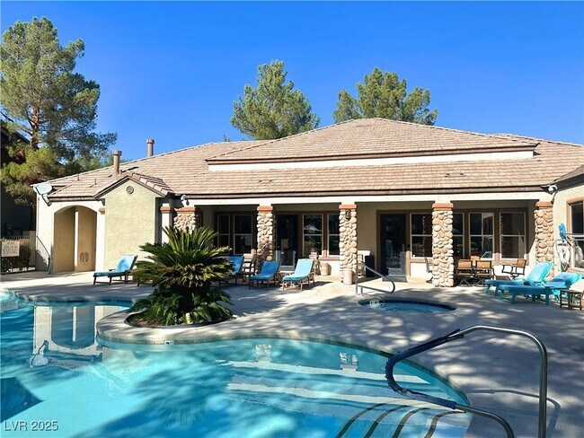 Building Photo - 555 E Silverado Ranch Blvd