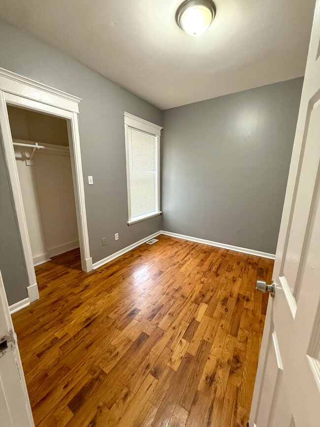 Building Photo - 417 S Karlov Ave