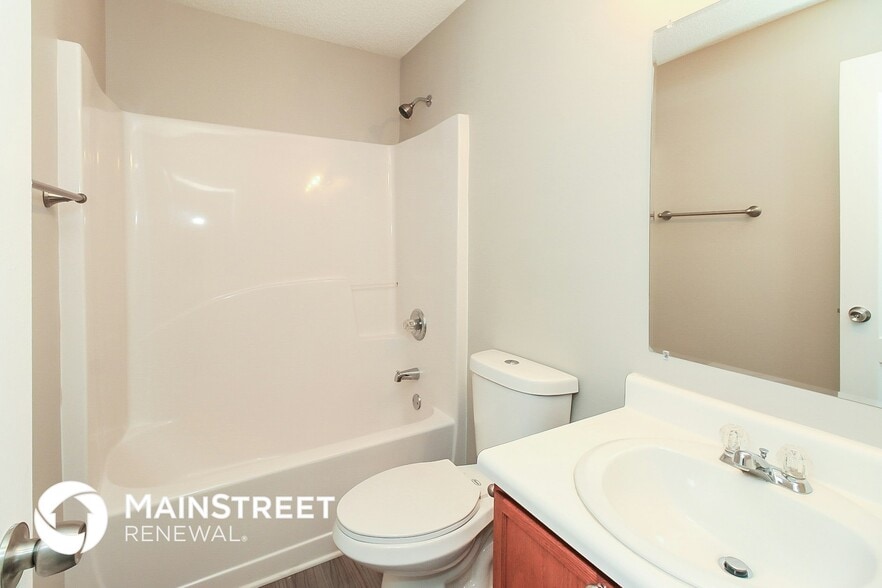 Building Photo - 4895 Wolfcreek View