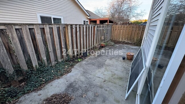 Building Photo - 3 BD I 2.5 BA Home - Fairview