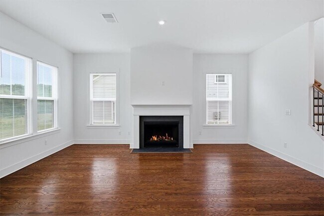 Building Photo - 4815 Wayt Farm Overlook