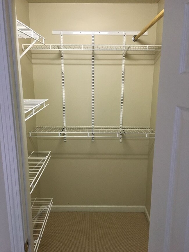 Building Photo - PRICE REDUCTION Available July 2026! Monthly rent $1,550