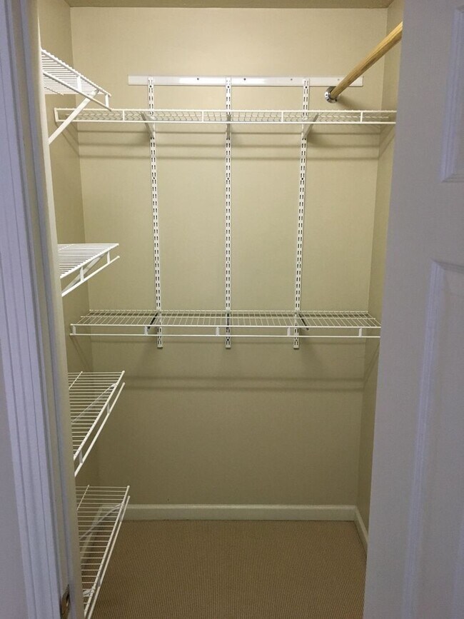Building Photo - PRICE REDUCTION Available July 2026! Monthly rent $1,700
