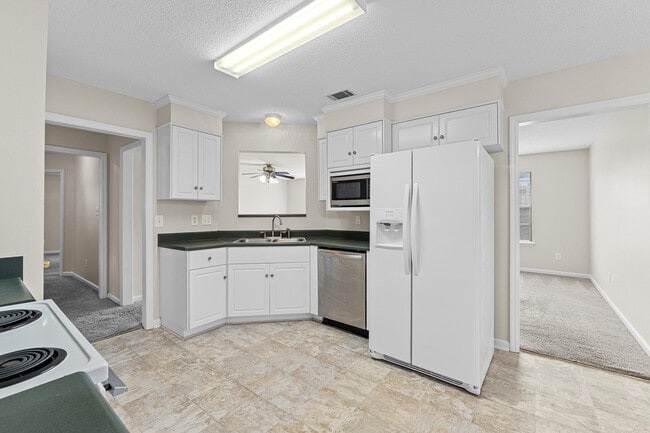 Building Photo - 342 Washington St