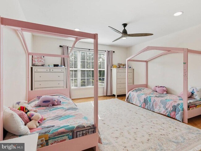 Building Photo - 14301 Autumn Crest Rd