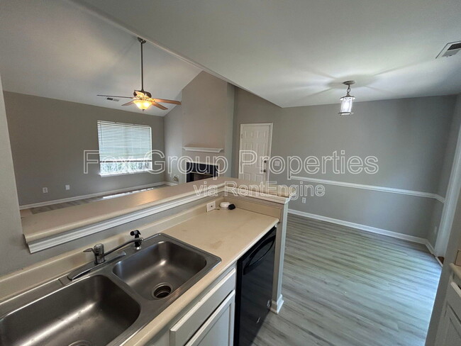 Building Photo - 401 Cedarcroft Dr