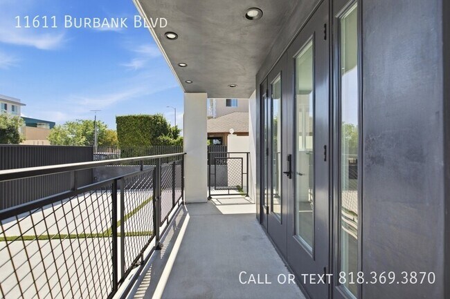 Building Photo - 11611 Burbank Blvd