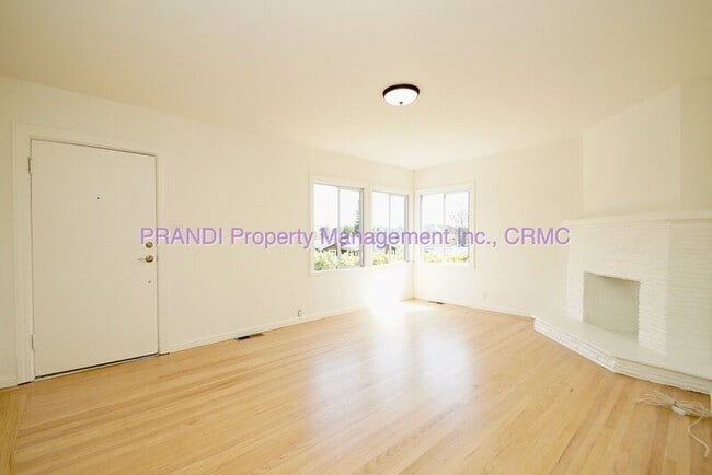 Building Photo - 3 Robertson Terrace