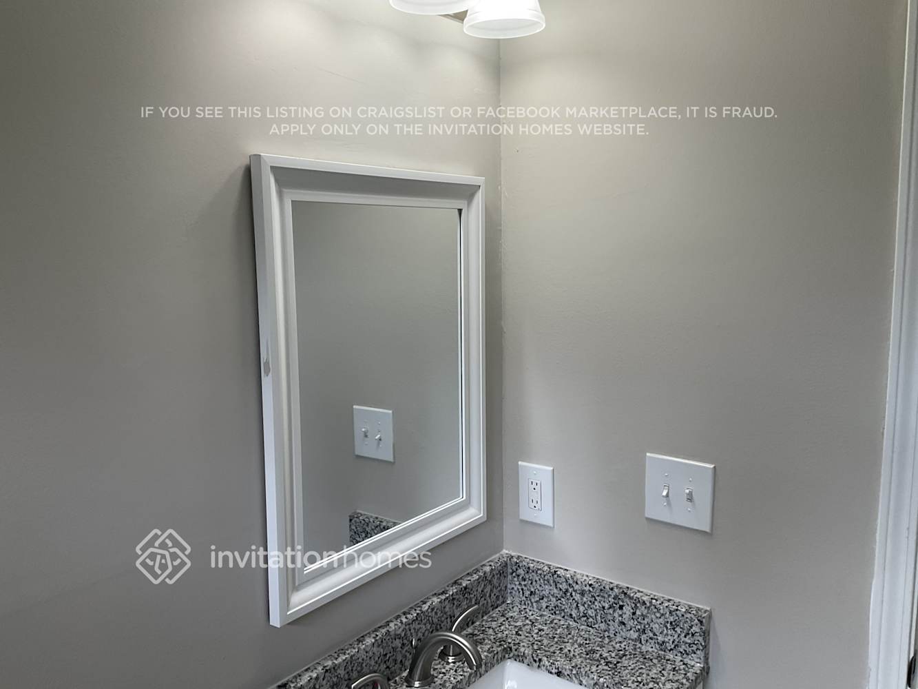 Building Photo - 2413 Leslie Brook Dr