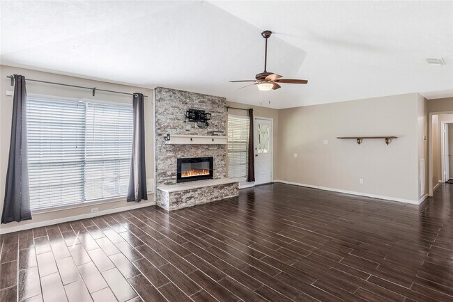 Building Photo - 8903 Wilson Reid Dr