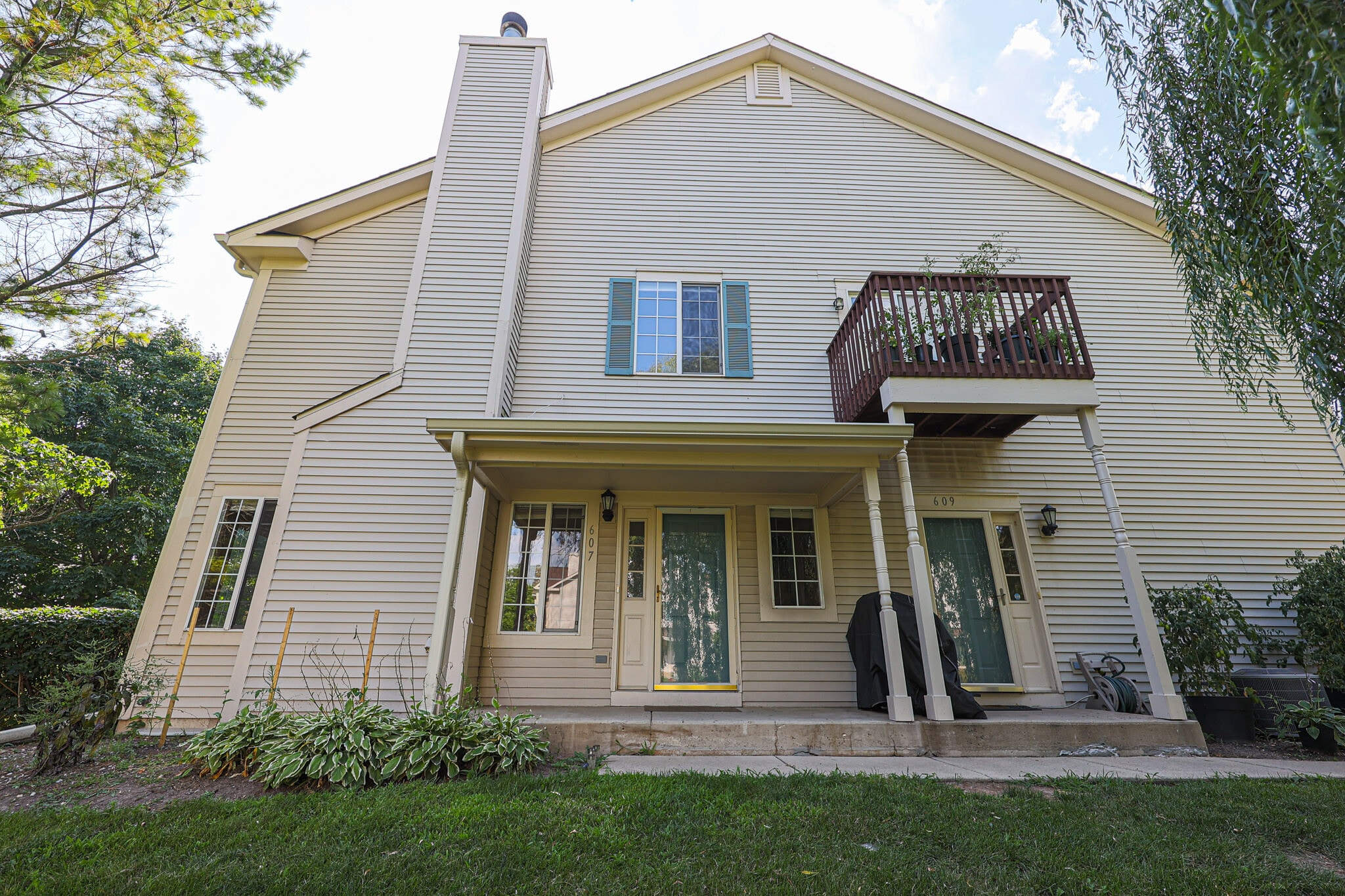 Building Photo - 607 Fox Ridge Dr