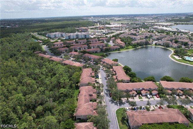 Building Photo - 3325 Antica St