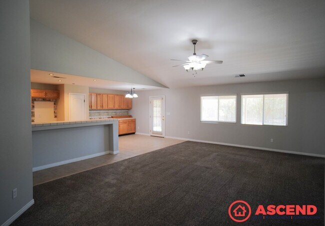 Building Photo - Lovely Home in Northwest Bakersfield