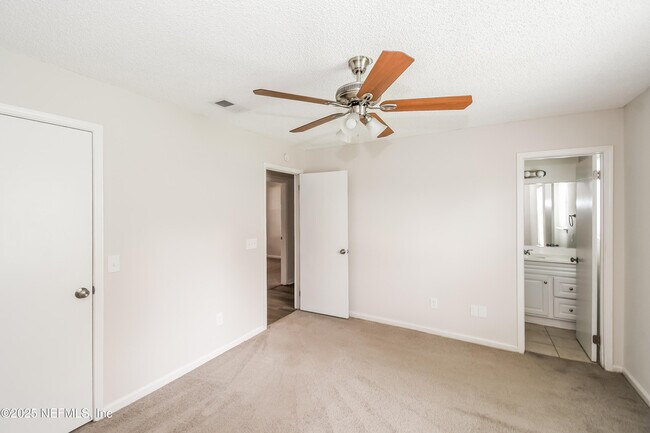 Building Photo - 7756 Pepper Cir E