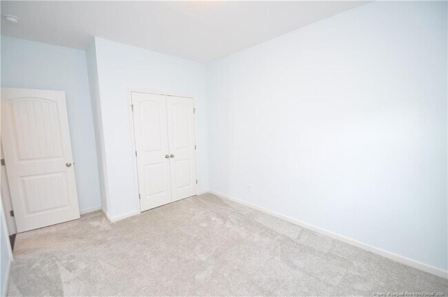 Building Photo - 84 Fairview St