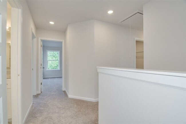 Building Photo - 5121 Huntley Trl