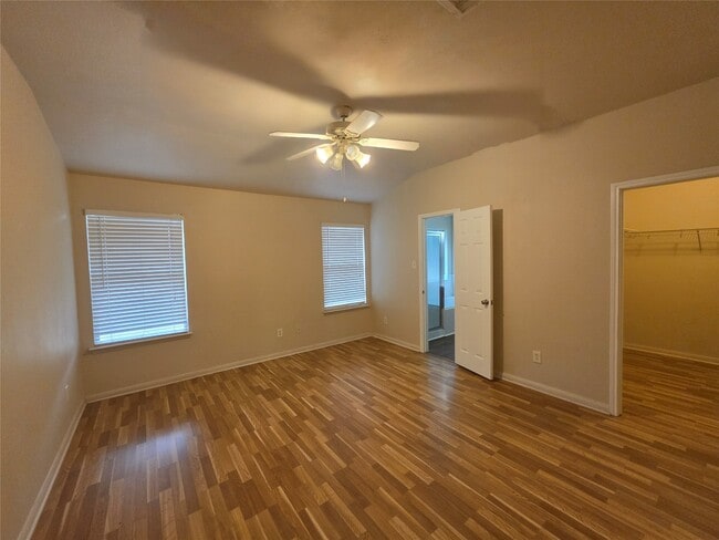 Building Photo - 2403 Pinpoint Dr