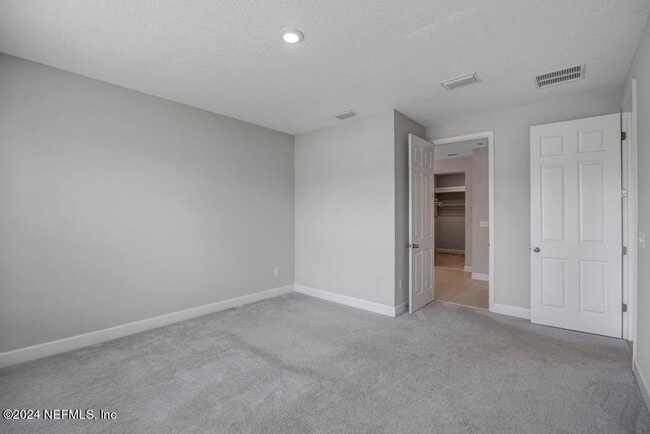 Building Photo - 189 Vista Lake Cir