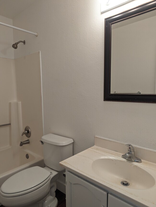 Building Photo - 3220 Figler Ct