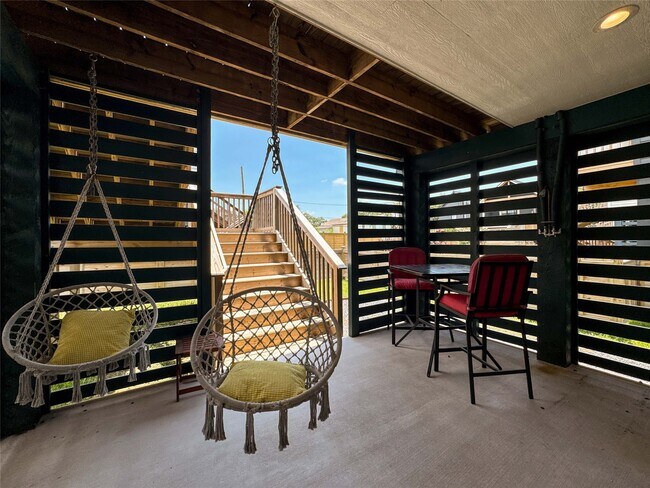 Building Photo - 1208 32nd St