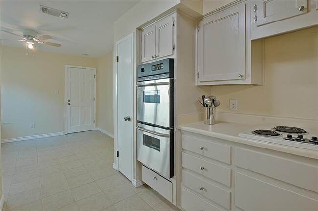 Building Photo - 8430 Antero Dr