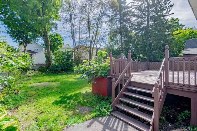 Building Photo - 325 S Midler Ave
