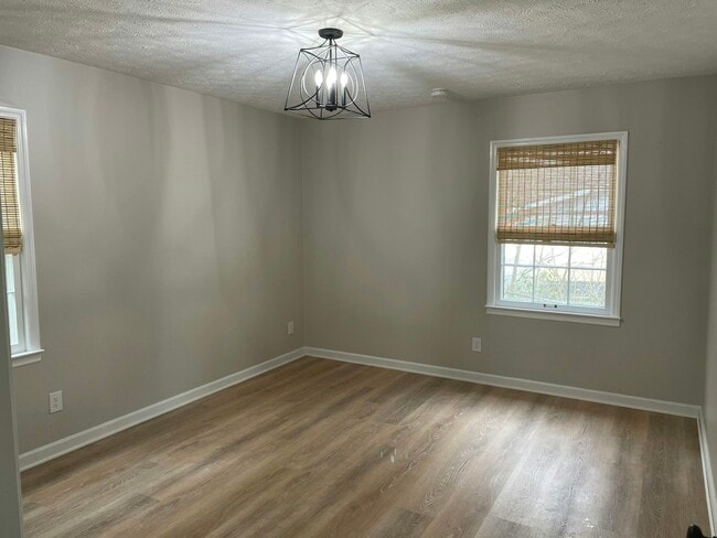 Building Photo - 3321 Elm Creek Dr