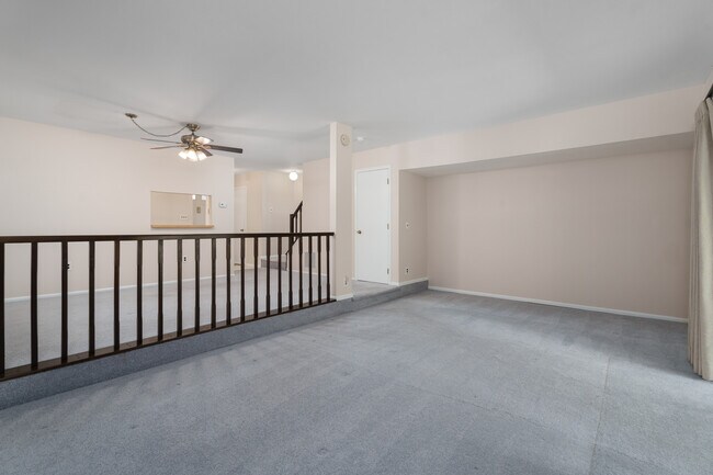 Building Photo - 11 Abelia Ct
