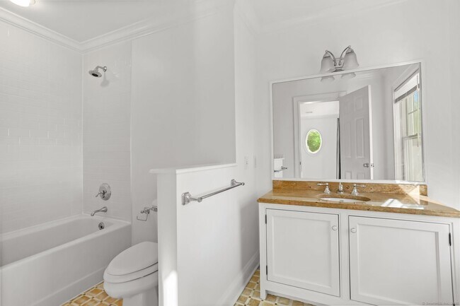 Building Photo - 348 Sound Beach Ave