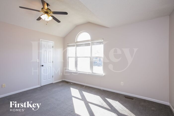 Building Photo - 1158 Blue Bird Ln