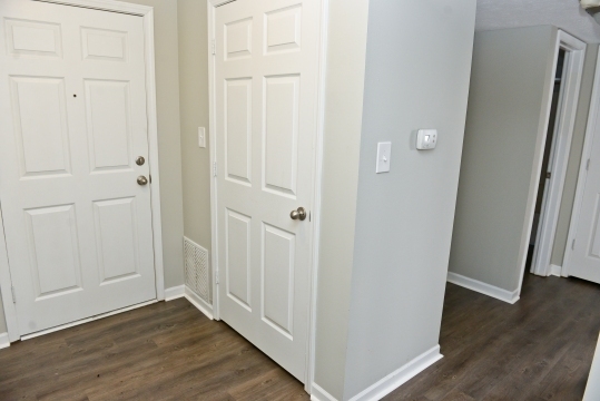 Interior Photo - Oakdale Square Apartments / Townhomes