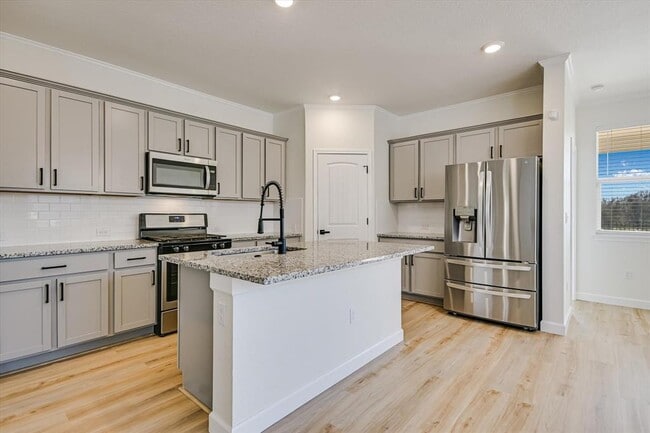 Building Photo - 507 Bluffview Dr.