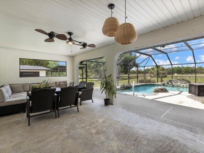 Building Photo - 15650 Prairie Creek Blvd