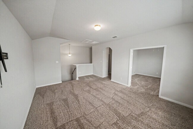 Building Photo - 6810 Comanche Band