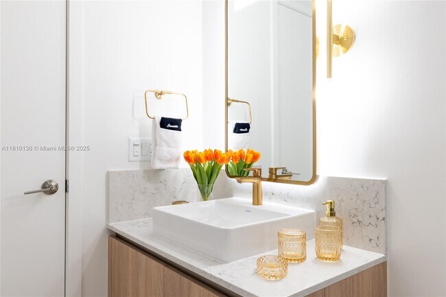 Building Photo - 159 NE 6th St