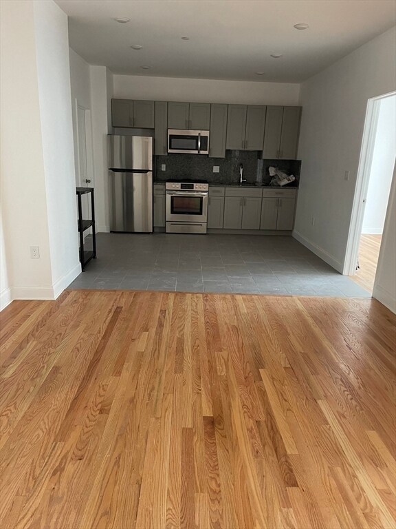 Building Photo - 52 Washington Ave