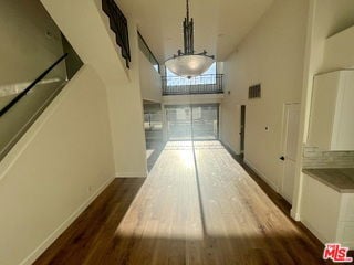 Building Photo - 390 S Sepulveda Blvd